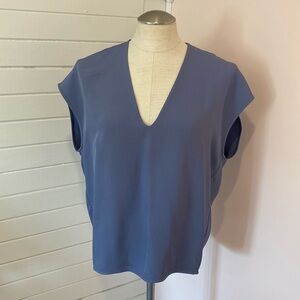 Everlane, ‘The Japanese GoWeave V-Neck Tee’, Dusty Blue, Size 6